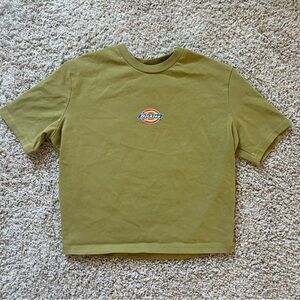 DICKIES Cropped Olive Green Logo Graphic Short Sleeve Tee Women’s Medium